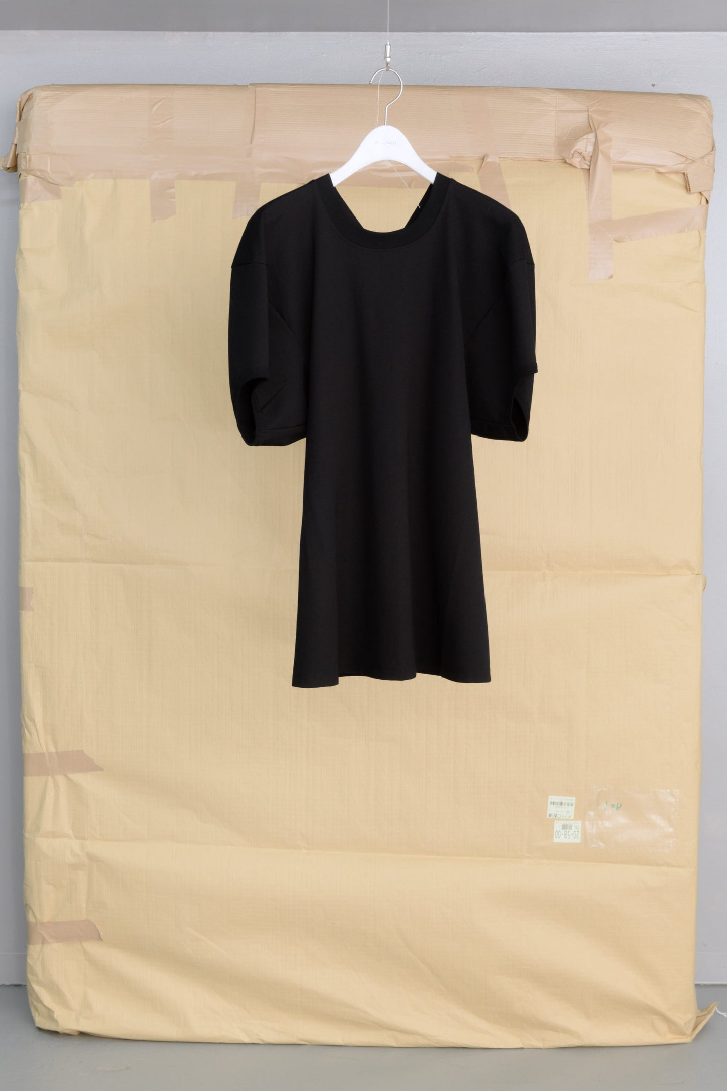 シェイプTシャツ'Jane Smith'